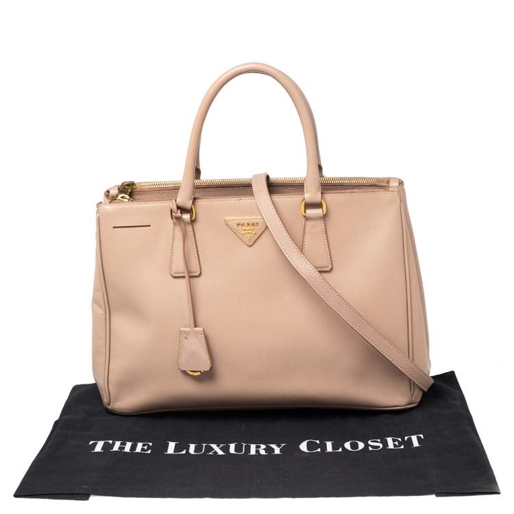 مملوكة مسبقًا Prada Beige Saffiano Leather Medium Galleria Double Zip Tote