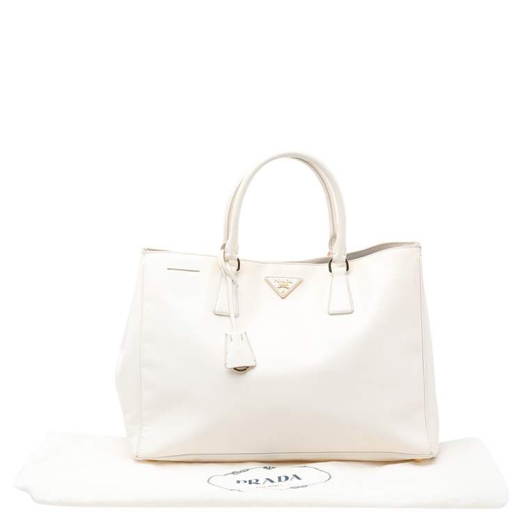 مملوكة مسبقًا Prada White Saffiano Lux Leather Large Galleria Tote
