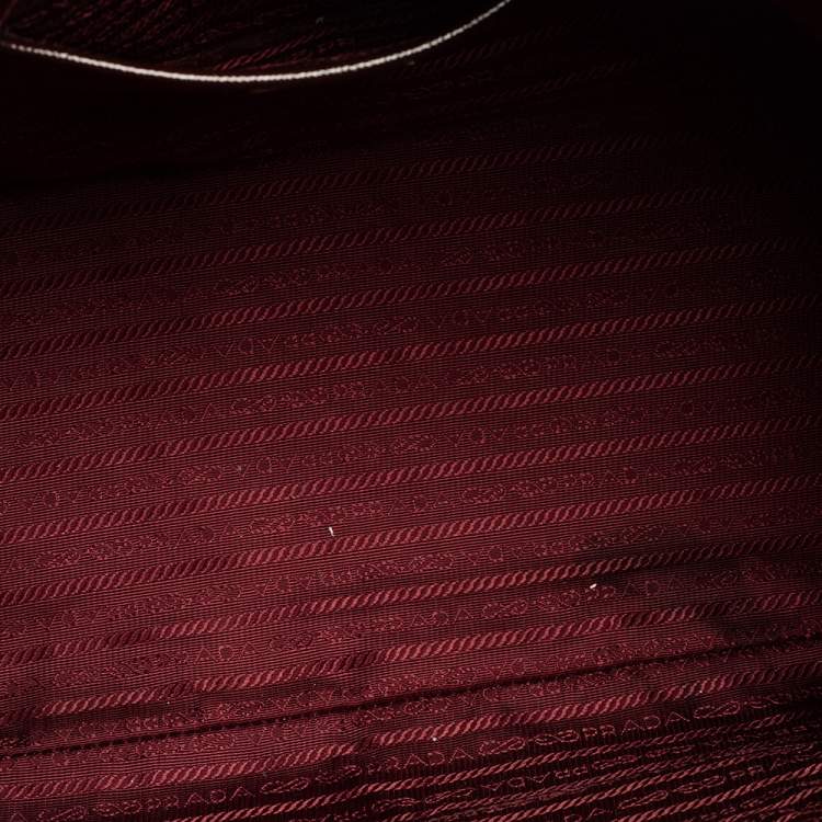 Pre Owned Prada Burgundy Saffiano Vernice Leather Medium Galleria Tote