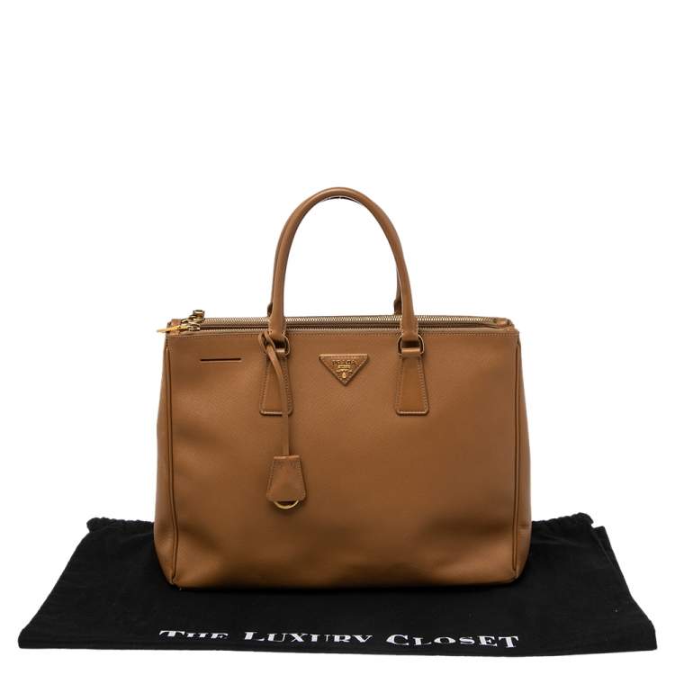 مملوكة مسبقًا Prada Tan Saffiano Lux Leather Large Galleria Tote