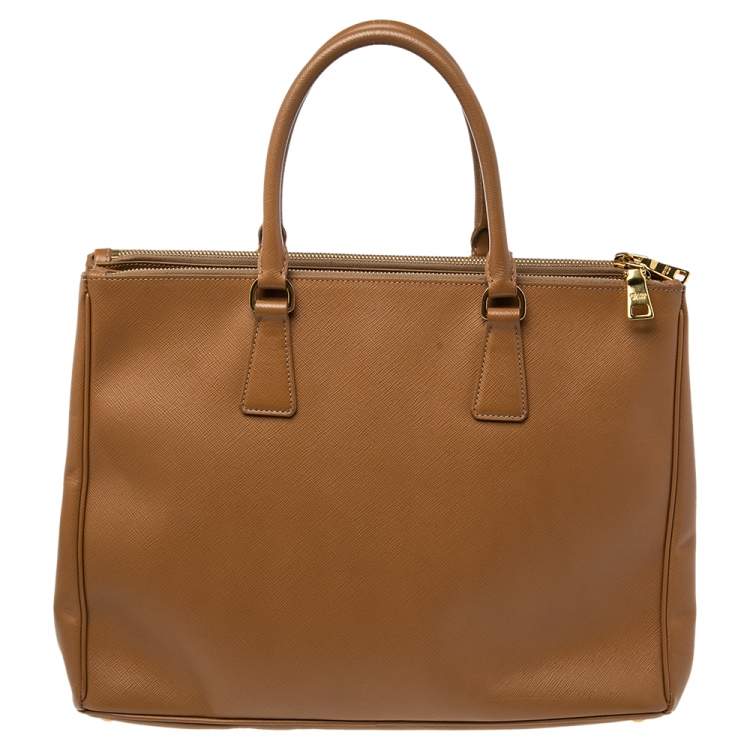 مملوكة مسبقًا Prada Tan Saffiano Lux Leather Large Galleria Tote