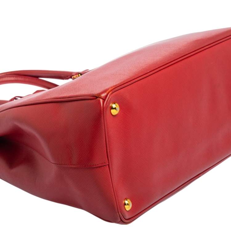 Pre Owned Prada Red Saffiano Lux Leather Large Galleria Double Zip Tote