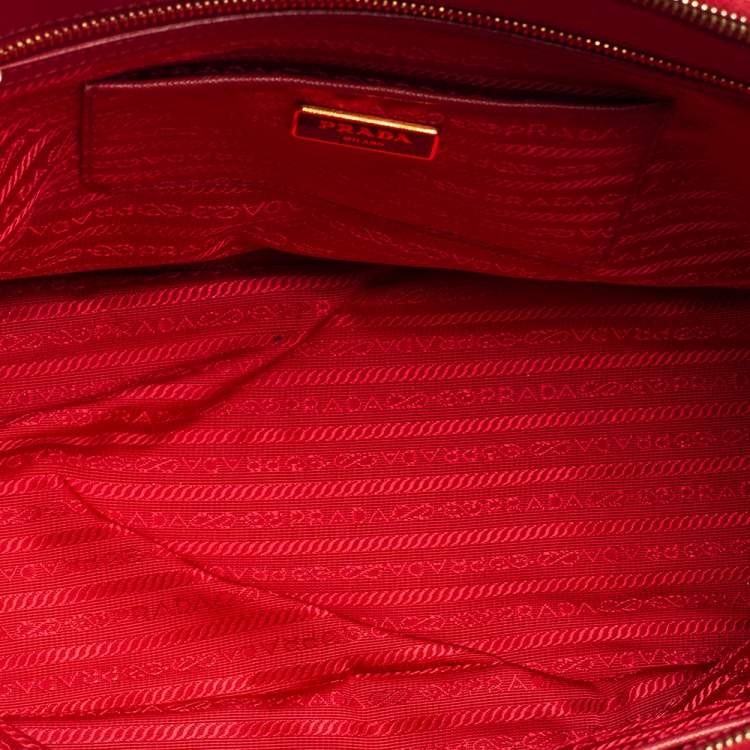 Pre Owned Prada Red Saffiano Lux Leather Large Galleria Double Zip Tote