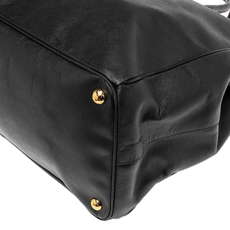 Pre Owned Prada Black Saffiano Lux Leather Executive Galleria Double Zip Tote