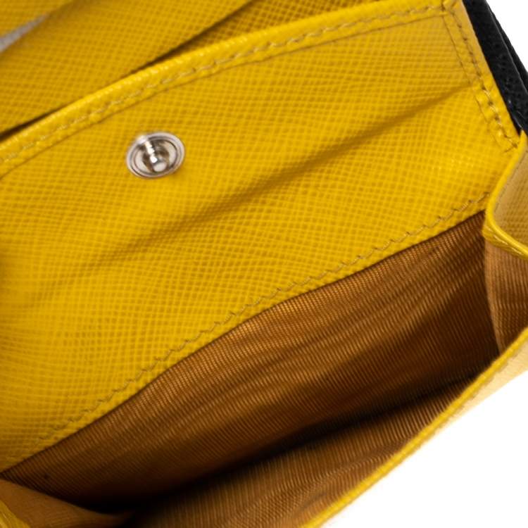 Pre Owned Prada Black Saffiano Lux Leather Bifold Logo Compact Wallet