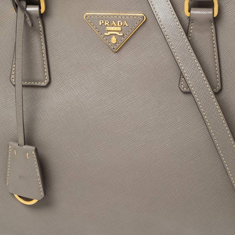 مملوكة مسبقًا Prada Argilla Saffiano Lux Leather Medium Galleria Double Zip Tote