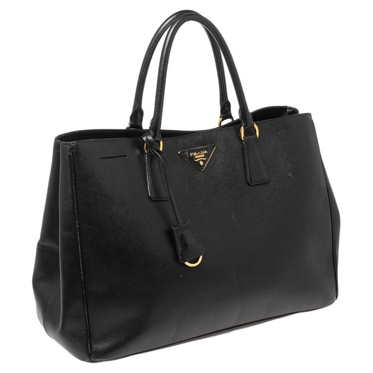 مملوكة مسبقًا Prada Black Saffiano Lux Leather Large Galleria Tote