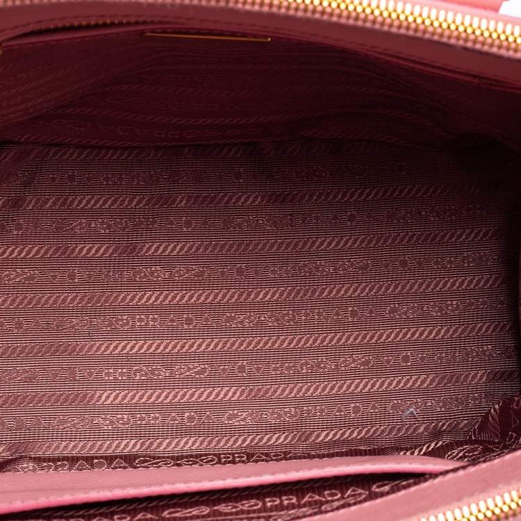 مملوكة مسبقًا Prada Pink Saffiano Lux Leather Small Double Zip Galleria Tote