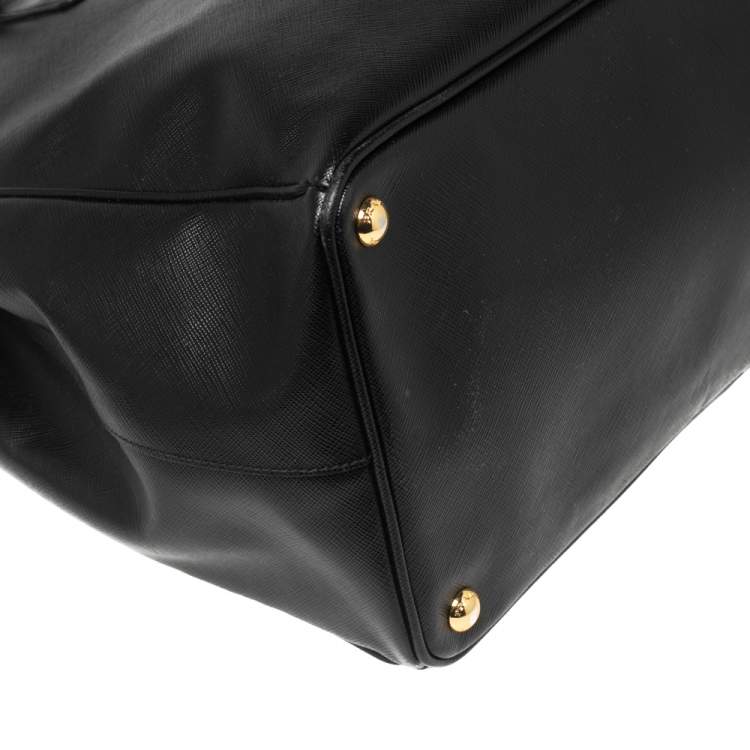 Pre Owned Prada Black Saffiano Lux Leather Executive Galleria Double Zip Tote