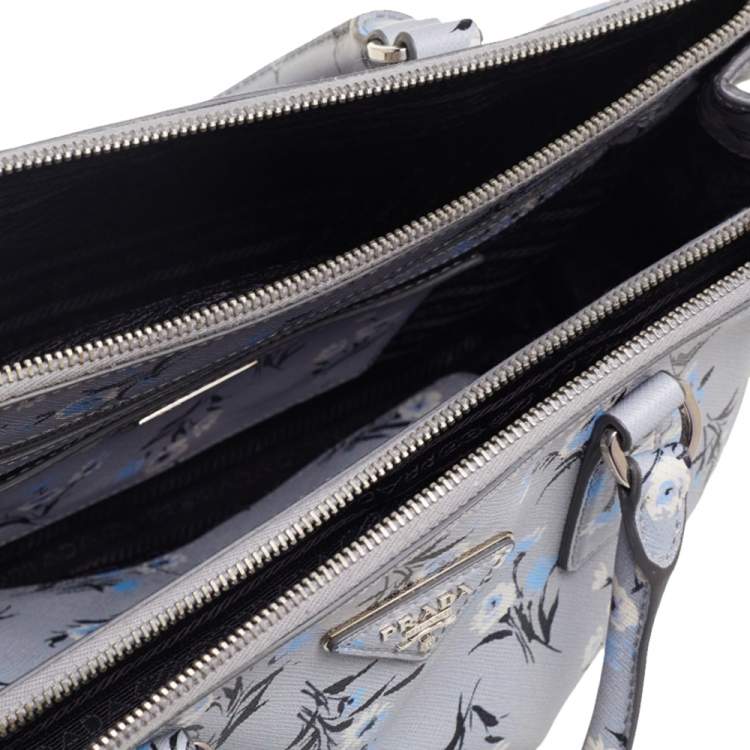 Pre Owned Prada Pale Blue Floral Print Saffiano Lux Leather Medium Galleria Double Zip Tote