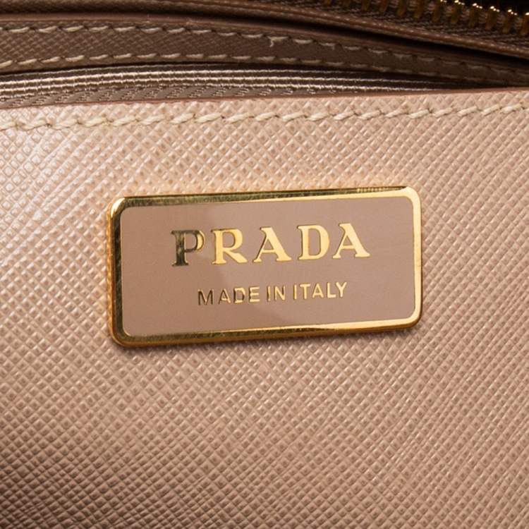 مملوكة مسبقًا Prada Beige Saffiano Lux Leather Medium Galleria Double Zip Tote