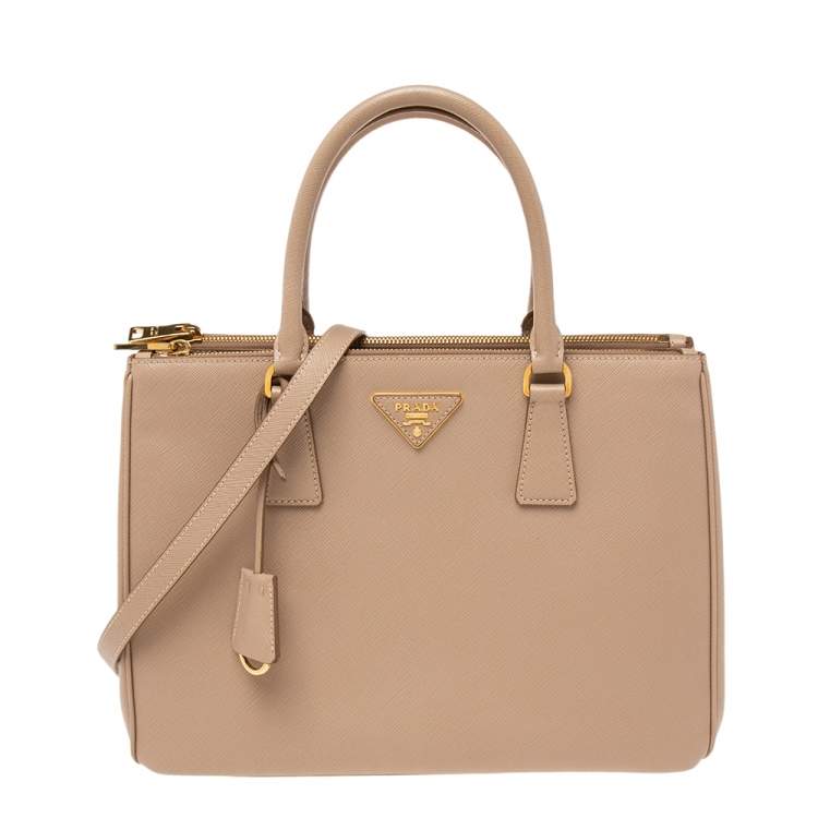 مملوكة مسبقًا Prada Beige Saffiano Lux Leather Medium Galleria Double Zip Tote