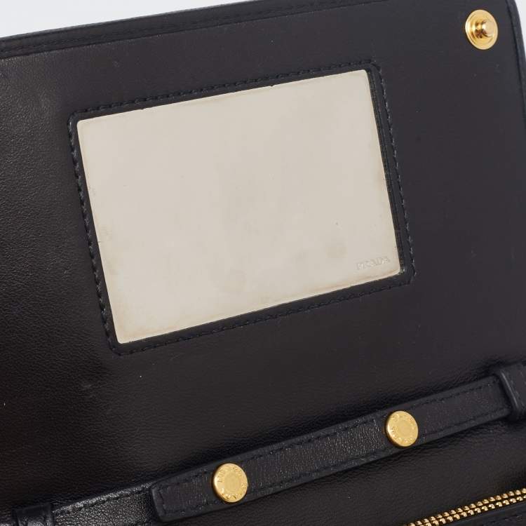 Pre Owned Prada Black Nappa Gaufre Leather Wallet On Chain