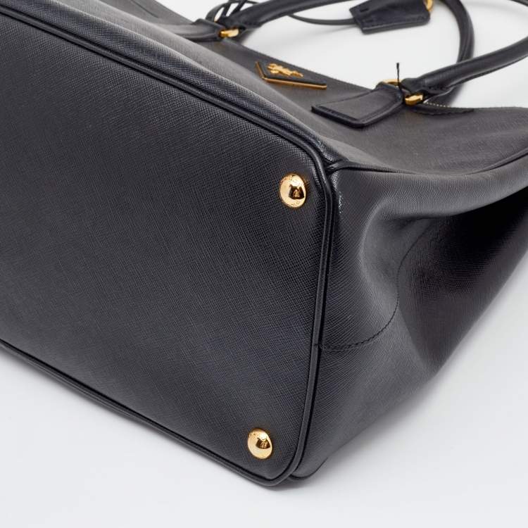 مملوكة مسبقًا Prada Black Saffiano Lux Leather Galleria Double Zip Tote