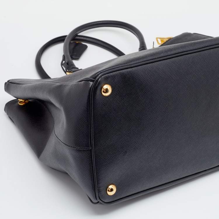 مملوكة مسبقًا Prada Black Saffiano Lux Leather Galleria Double Zip Tote