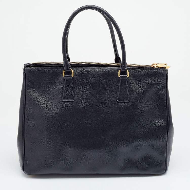 مملوكة مسبقًا Prada Black Saffiano Lux Leather Galleria Double Zip Tote
