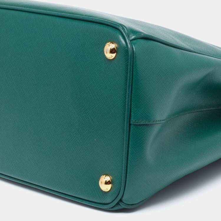 Pre Owned Prada Green Saffiano Lux Leather Medium Double Zip Tote