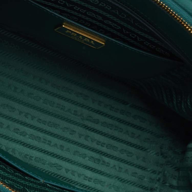 Pre Owned Prada Green Saffiano Lux Leather Medium Double Zip Tote