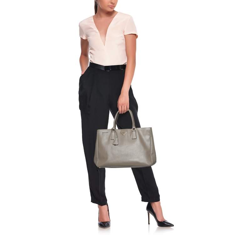 Pre Owned Prada Grey Saffiano Leather Large Galleria Tote
