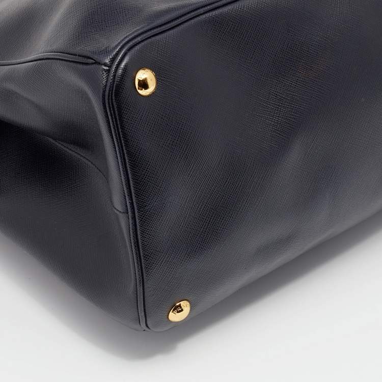 Pre Owned Prada Black Saffiano Lux Leather Executive Galleria Double Zip Tote