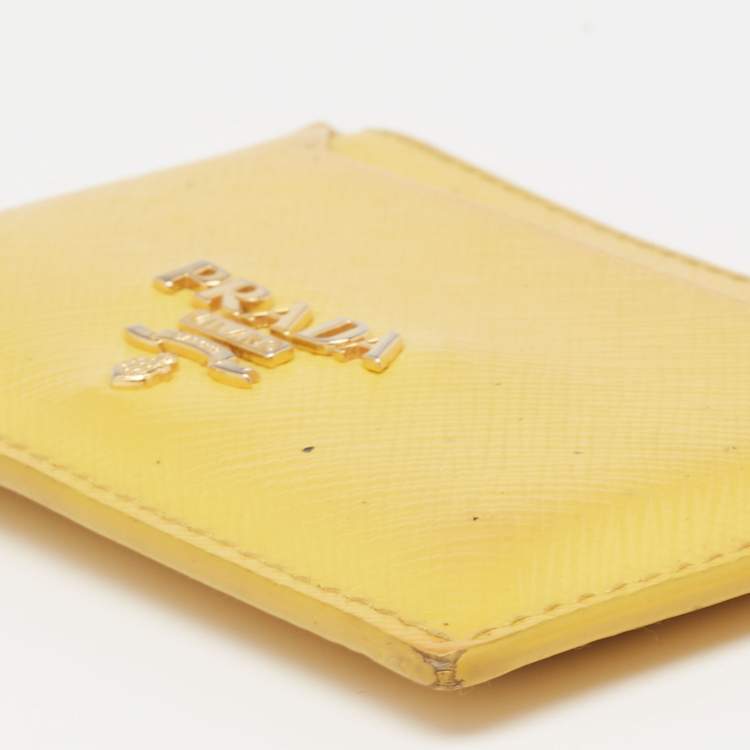 مملوكة مسبقًا Prada Yellow Saffiano Patent Leather Card Holder