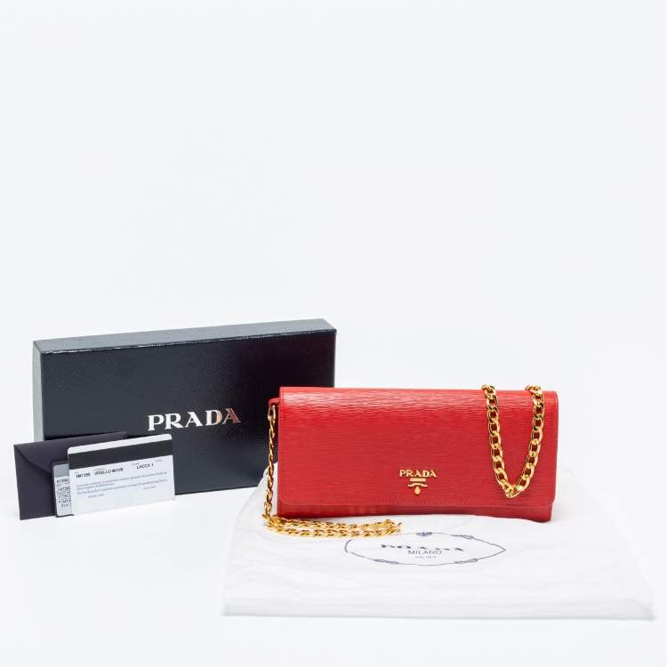 Pre Owned Prada Red Vitello Move Leather Wallet on Chain
