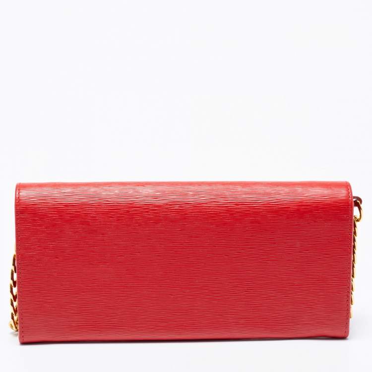 Pre Owned Prada Red Vitello Move Leather Wallet on Chain