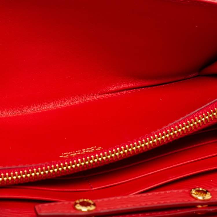 Pre Owned Prada Red Vitello Move Leather Wallet on Chain