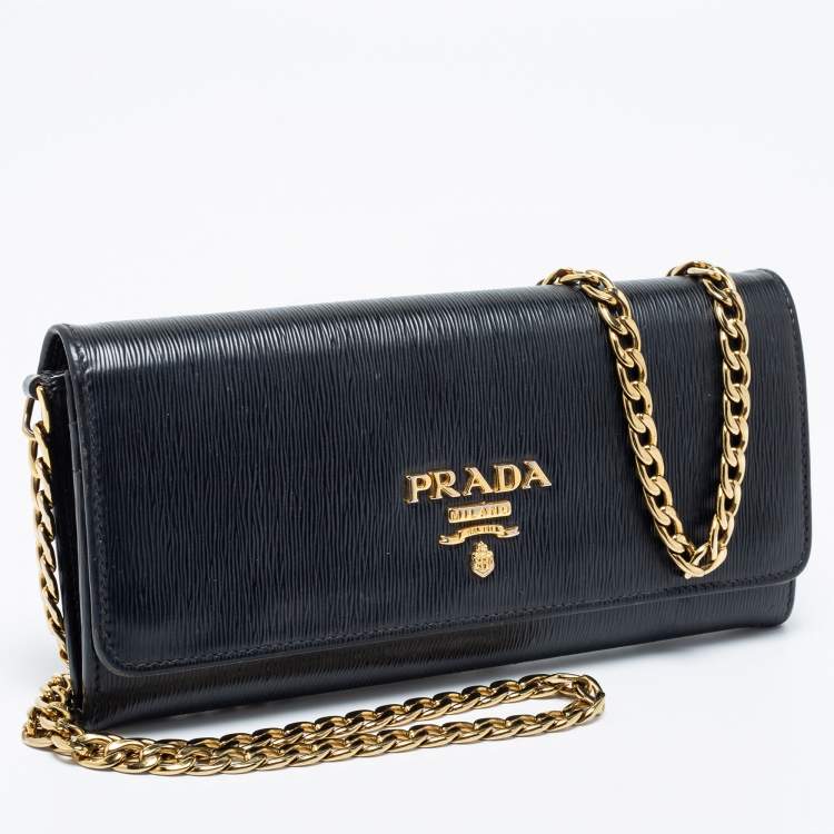 Pre Owned Prada Black Vitello Move Leather Wallet on Chain