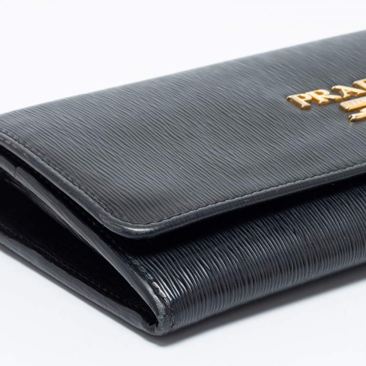 Pre Owned Prada Black Vitello Move Leather Wallet on Chain