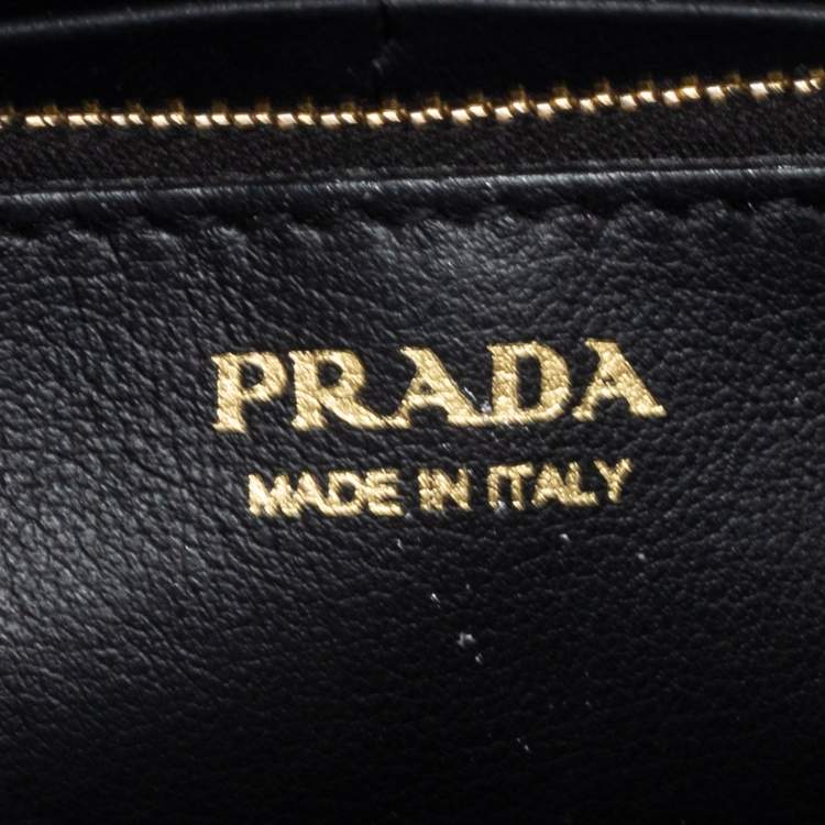 Pre Owned Prada Black Vitello Move Leather Wallet on Chain
