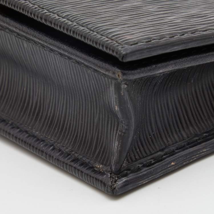 Pre Owned Prada Black Move Leather Logo Flap Card Case 