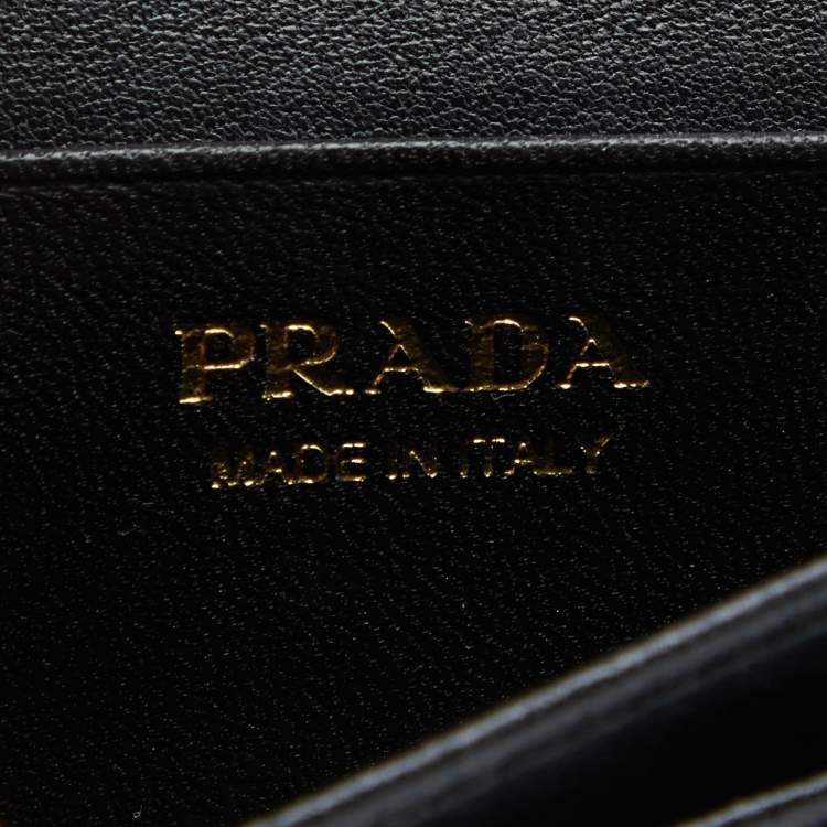 Pre Owned Prada Black Move Leather Logo Flap Card Case 