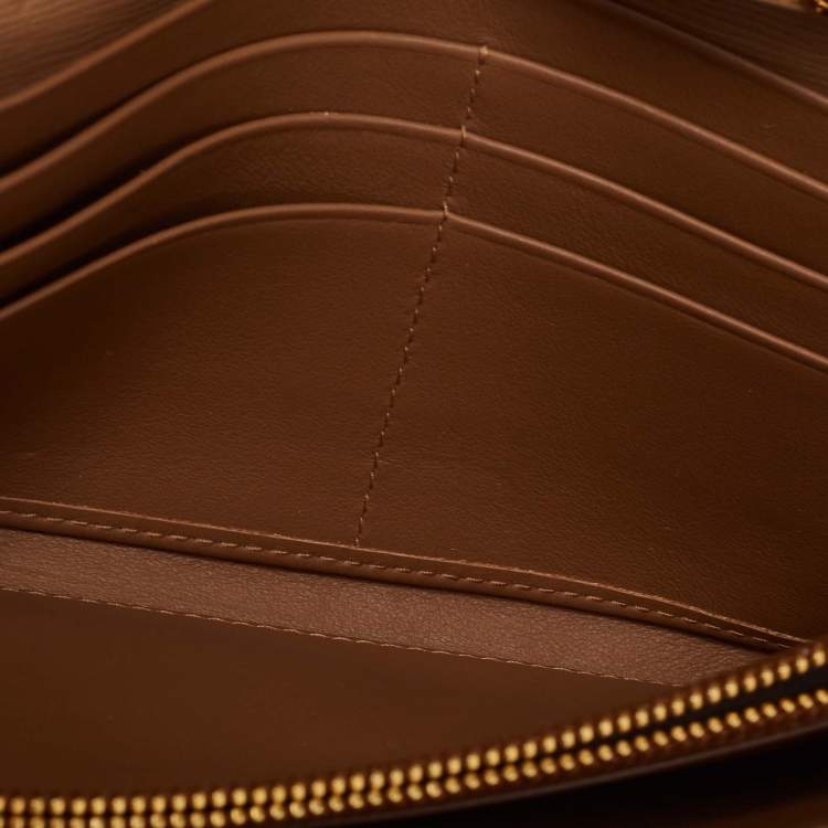 Pre Owned Prada Beige Vitello Move Leather Wallet on Chain