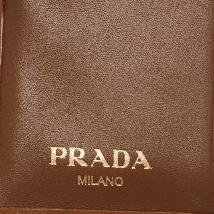 Pre Owned Prada Tan Move Leather Bifold Wallet