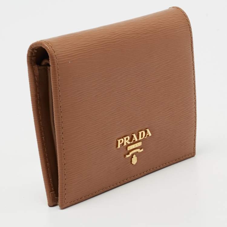 Pre Owned Prada Tan Move Leather Bifold Wallet