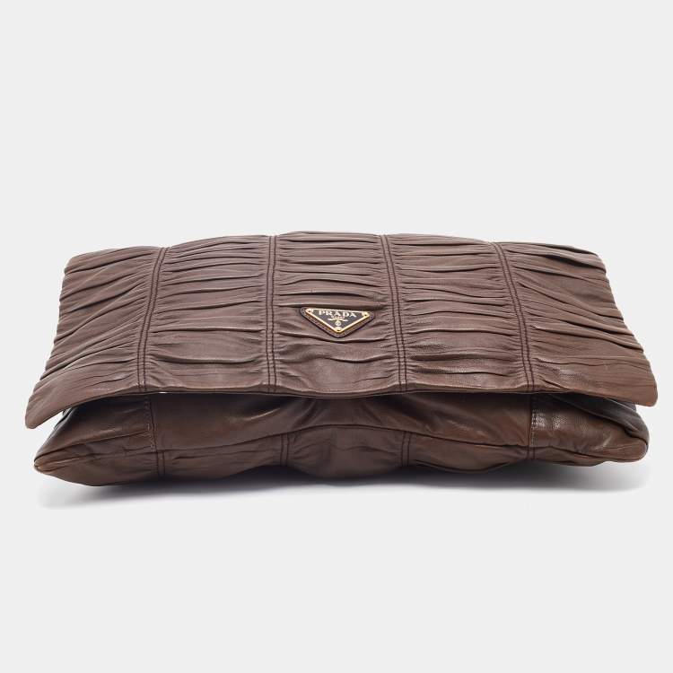 Pre Owned Prada Brown Nappa Gaufre Leather Clutch