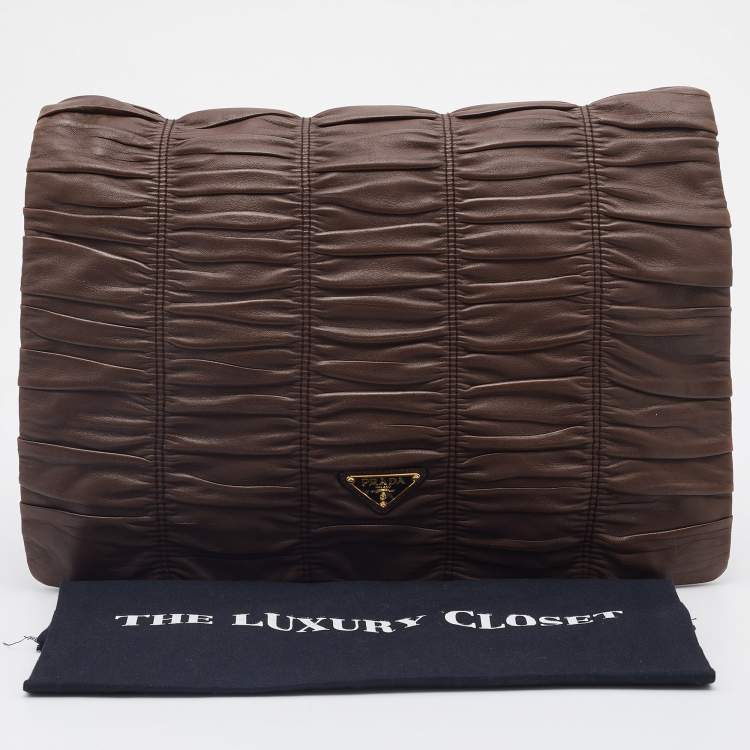 Pre Owned Prada Brown Nappa Gaufre Leather Clutch