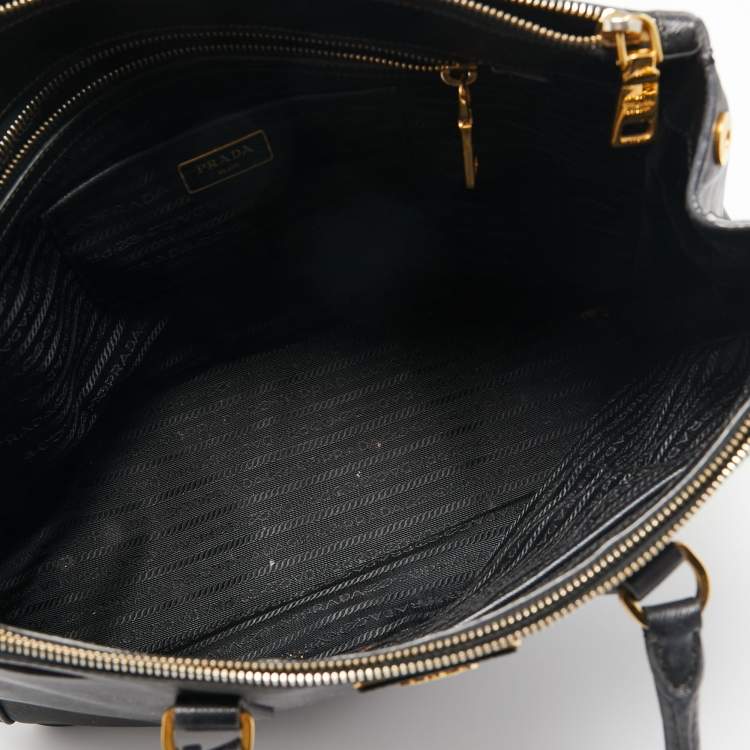 Pre Owned Prada Black Saffiano Lux Leather Large Galleria Double Zip Tote
