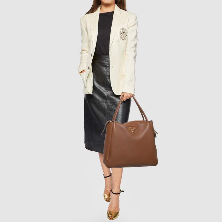 Pre Owned Prada Brown Vitello Daino Soft Leather Top Zip Tote