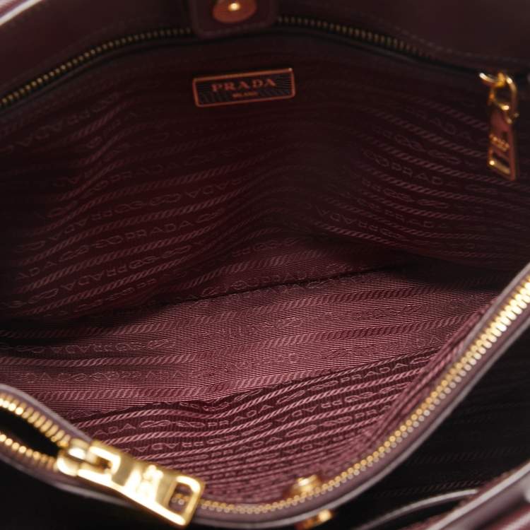 Pre Owned Prada Burgundy Saffiano Lux Leather Small Middle Zip Tote