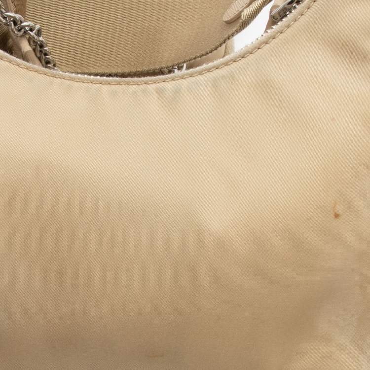 Pre Owned Prada Beige Nylon and Leather Re-Edition 2005 Shoulder Bag