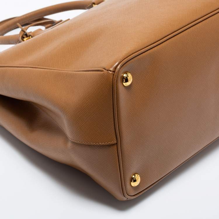 Pre Owned Prada Brown Saffiano Lux Leather Medium Galleria Double Zip Tote