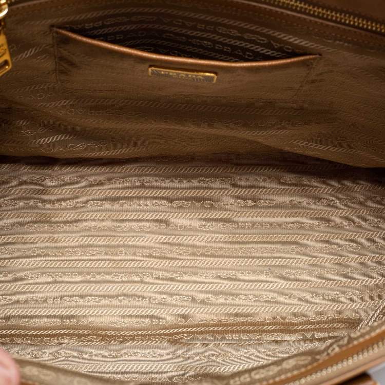 Pre Owned Prada Brown Saffiano Lux Leather Medium Galleria Double Zip Tote