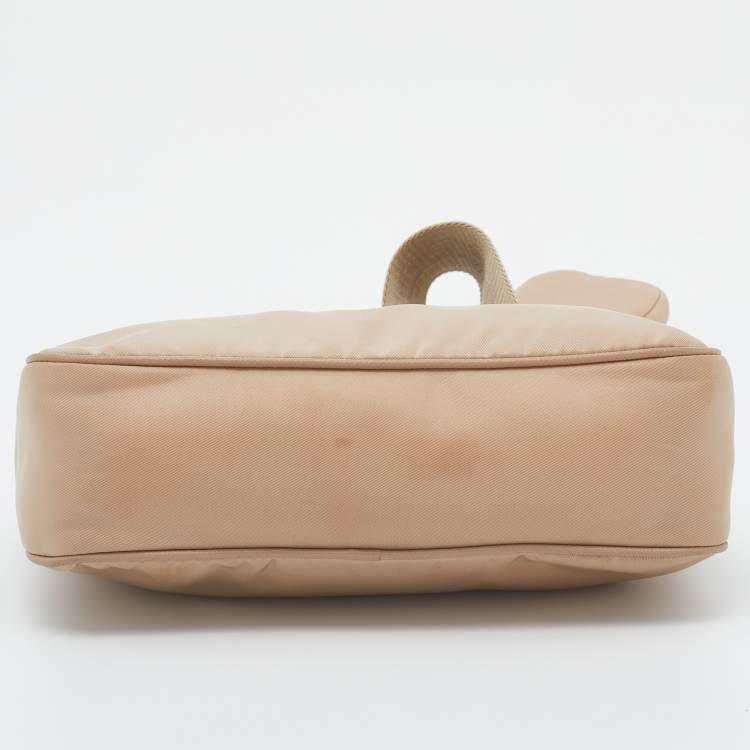 Pre Owned Prada Beige Nylon and Leather Re-Edition 2005 Shoulder Bag