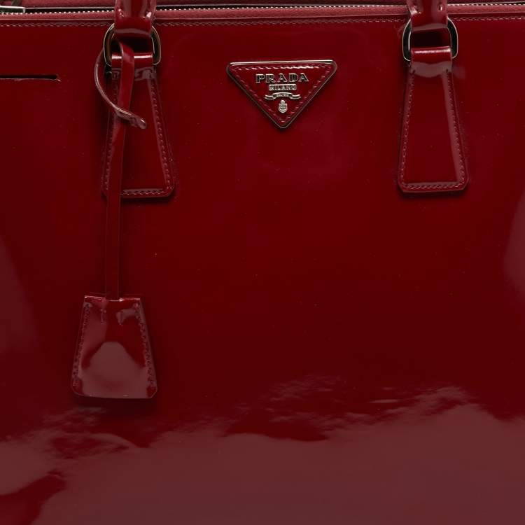 Pre Owned Prada Red Patent Leather Large Galleria Double Zip Tote