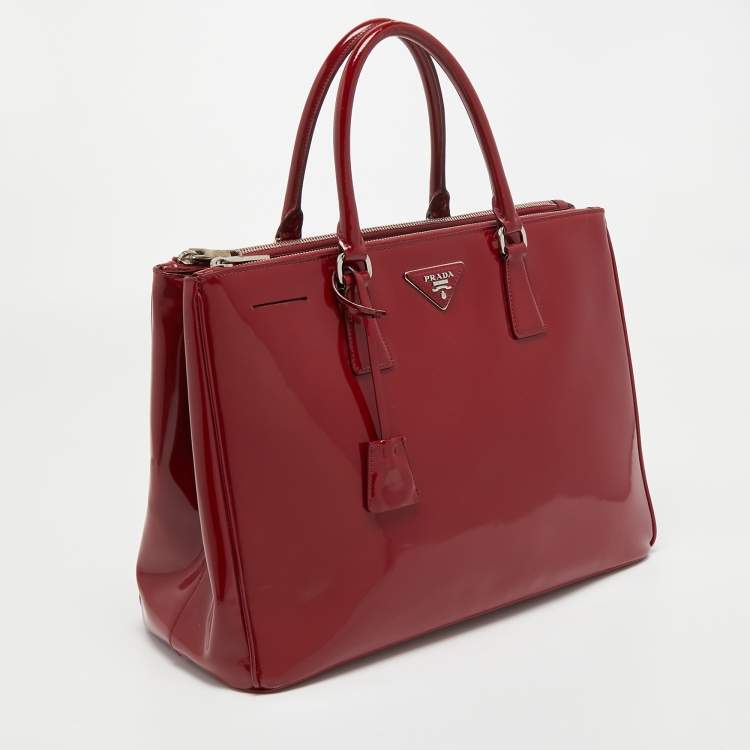 Pre Owned Prada Red Patent Leather Large Galleria Double Zip Tote