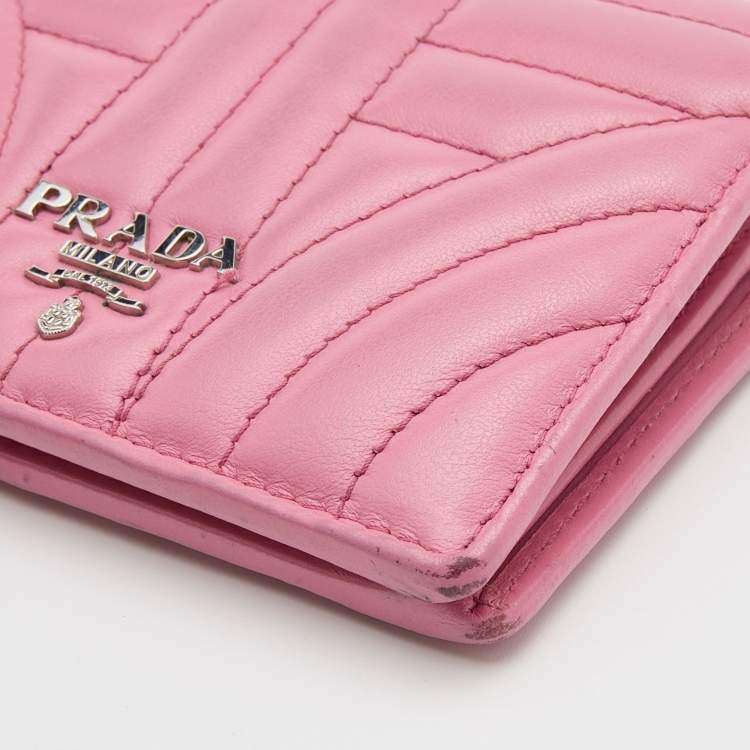 Pre Owned Prada Pink Quilted Leather Logo Embellished Bifold Wallet
