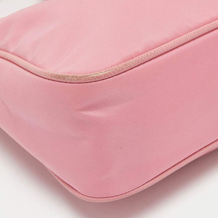 Pre Owned Prada Pink Nylon and Leather Re-Edition 2005 Shoulder Bag