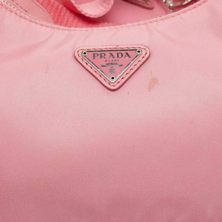Pre Owned Prada Pink Nylon and Leather Re-Edition 2005 Shoulder Bag